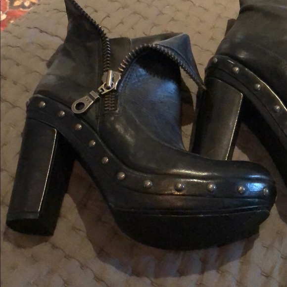 Booties - Picture 4 of 5